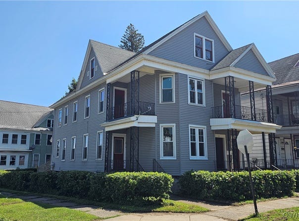 30    32 Watson Place, Utica, NY 13502