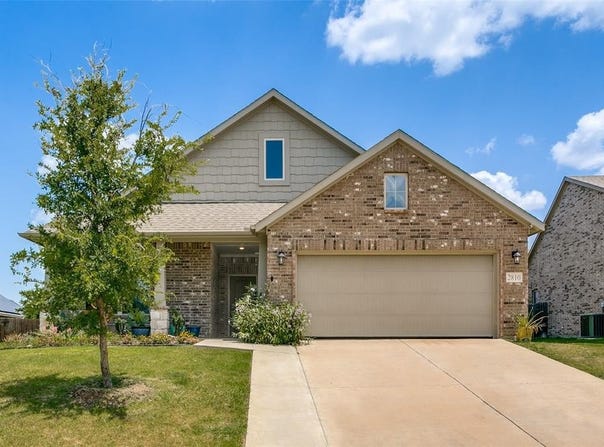 2810 Belmont Drive, Ennis, TX 75119