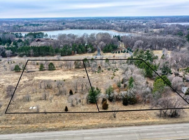 23592 Ulysses Street NE, East Bethel, MN 55005