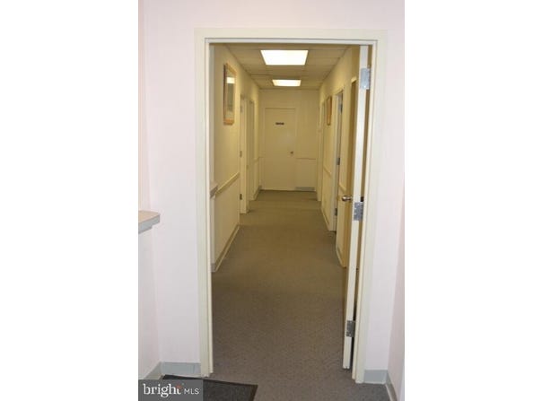 2051 KLOCKNER ROAD, HAMILTON, NJ 08690