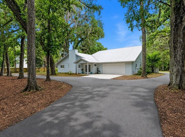 555 WILDWOOD Drive, NEW SMYRNA BEACH, FL 32168