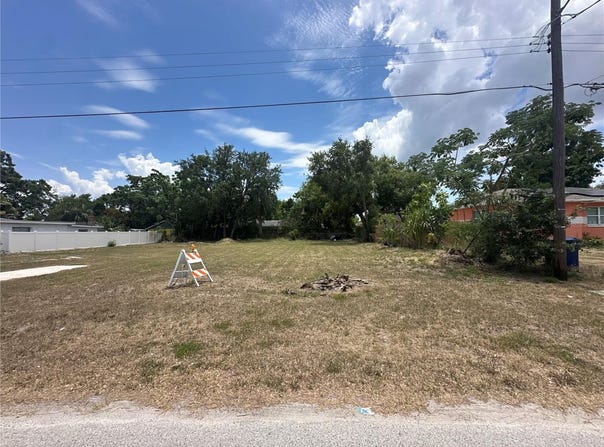 1716 W SAINT JOHN STREET, TAMPA, FL 33607