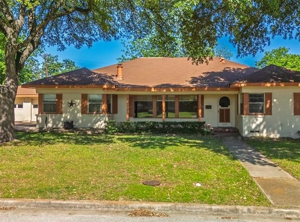 2309 Holsum Circle, Greenville, TX 75401