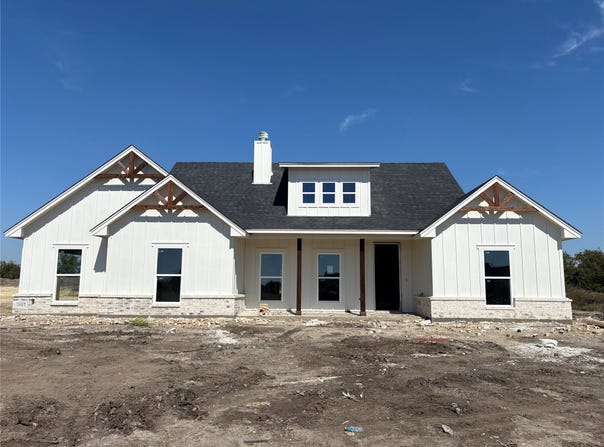 2017 Collin Street, Weatherford, TX 76085