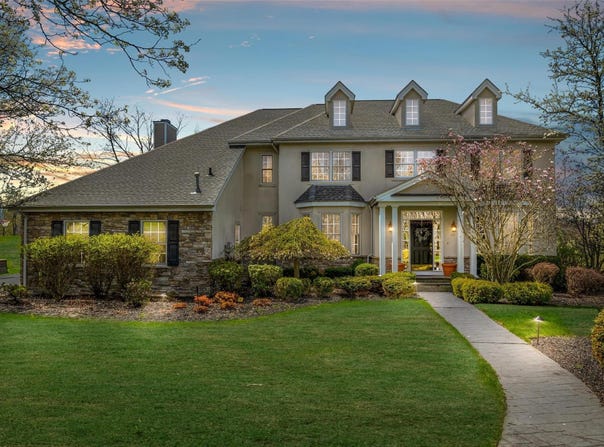111 Mansion Ridge Boulevard, Monroe, NY 10950