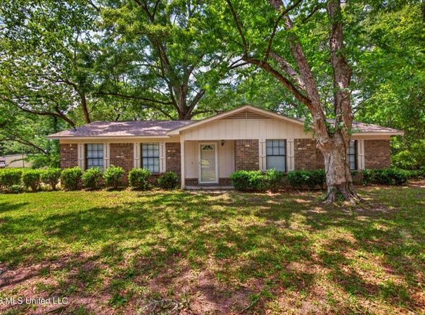 21601 Magnolia Springs Road, Moss Point, MS 39562