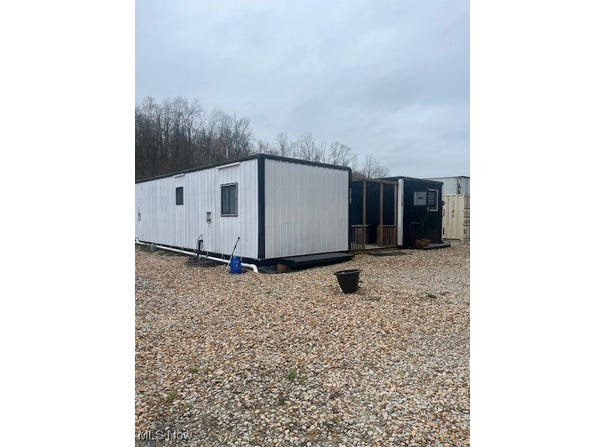 6790 National Road, Zanesville, OH 43701