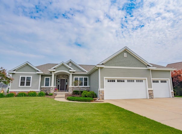 3007 Mourning Dove Drive, Cottage Grove, WI 53527