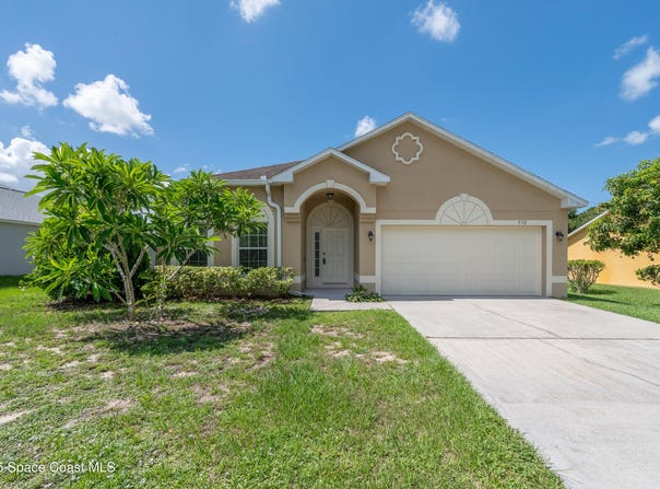 570 Cardinal Street SE, Palm Bay, FL 32909