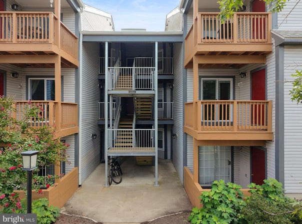 6901 VICTORIA DRIVE, ALEXANDRIA, VA 22310