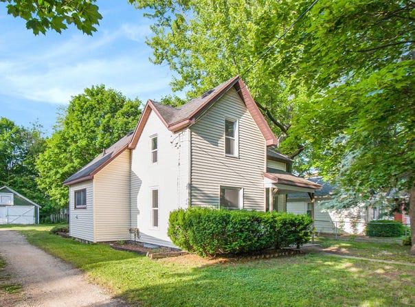 410 Warren Avenue, Charlotte, MI 48813
