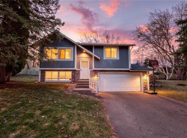 8509 Morgan Lane, Eden Prairie, MN 55347