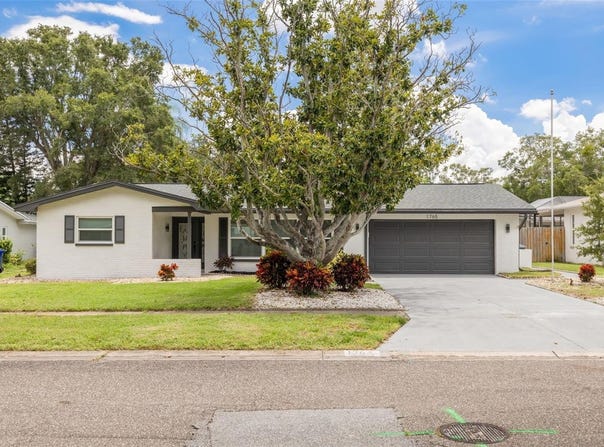 1765 HITCHING POST LANE, DUNEDIN, FL 34698