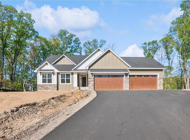 14633 Packard Street NE, Ham Lake, MN 55304