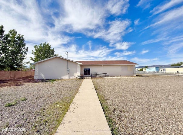215 Palmer Street, Battle Mountain, NV 89820