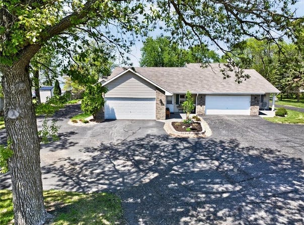 1761 E Lake Street, Osakis, MN 56360