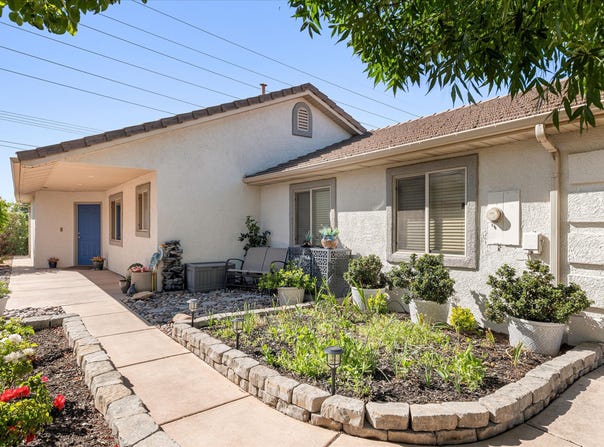 2721 E Riverside Dr, St George, UT 84790