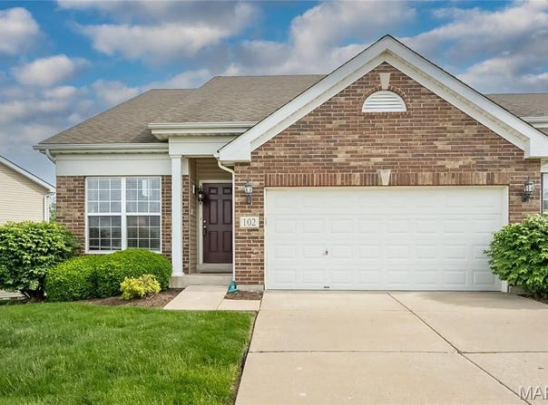 102 Belmonte Landing Drive, O'Fallon, MO 63368