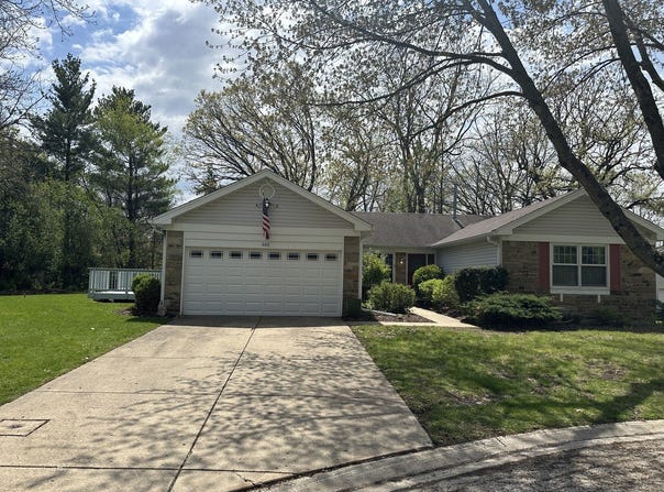 660 Juniper Circle, Algonquin, IL 60102