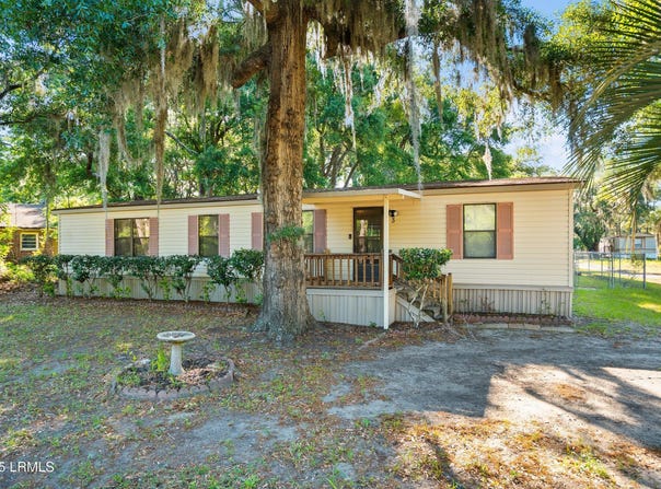 3 Santee Lane, Beaufort, SC 29906
