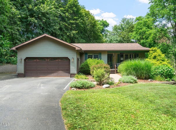 1449 New Scotland Road, Bethlehem, NY 12159