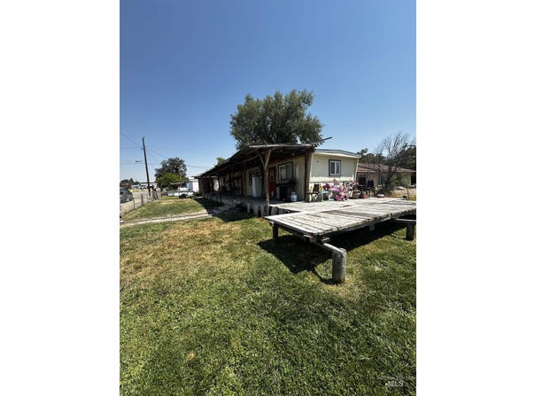 201 E Starcher, Parma, ID 83660