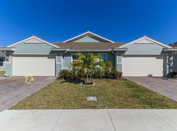 1035 ENBROOK Loop, Naples, FL 34114