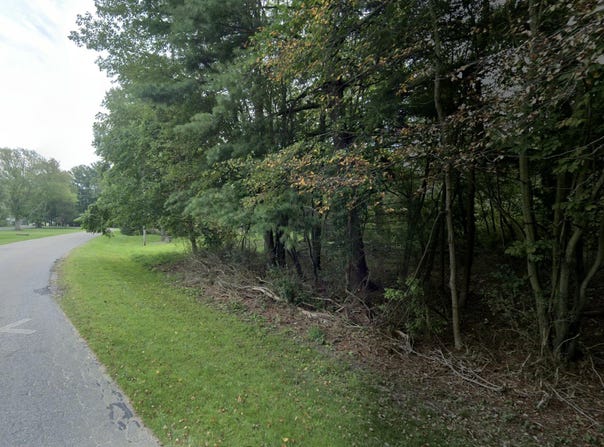 150 St Peters Drive, Douglas, MI 49406