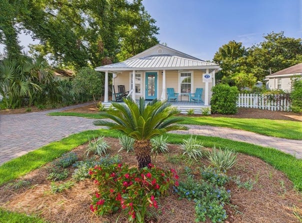 314 6th St, Port St. Joe, FL 32456