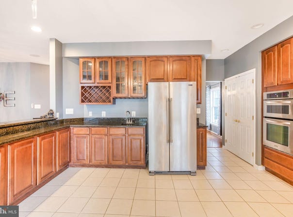 10 FALLSTON VIEW COURT, FALLSTON, MD 21047