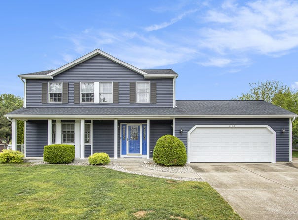 1142 N Peach Court, Plainwell, MI 49080