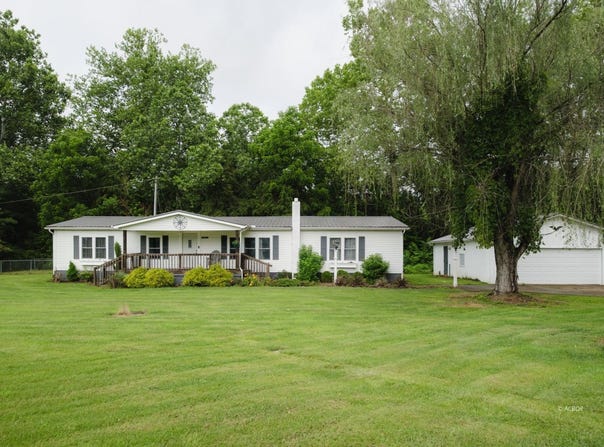 587 State St., Thurman, OH 45685