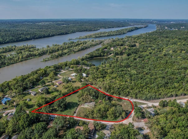 28409 Bali Road, Warsaw, MO 65355