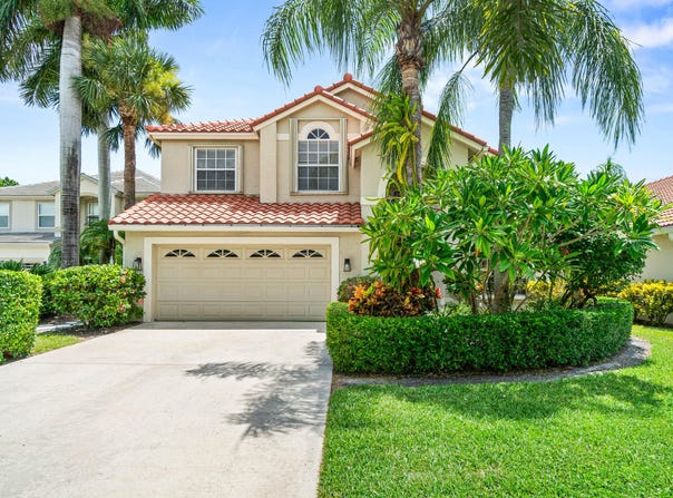 207 Pennock Trace Drive, Jupiter, FL 33458