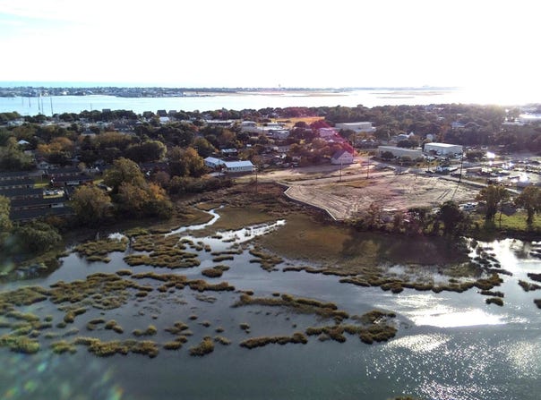 2401 E Myrtle Street, Morehead City, NC 28557