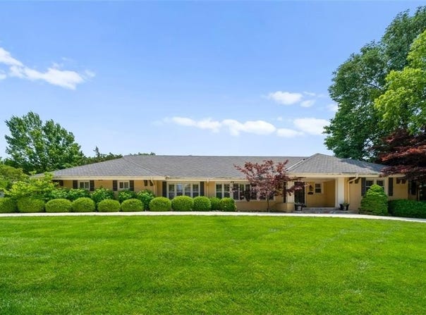 1219 W 64th Terrace, Kansas City, MO 64113