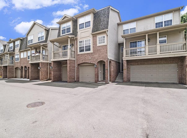2756 Barclay Way, Ann Arbor, MI 48105