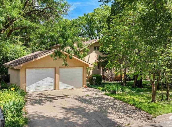 1904 Stratton Circle, Manhattan, KS 66502