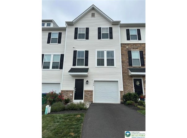 7614 Clayton Avenue, Upper Saucon Twp, PA 18036