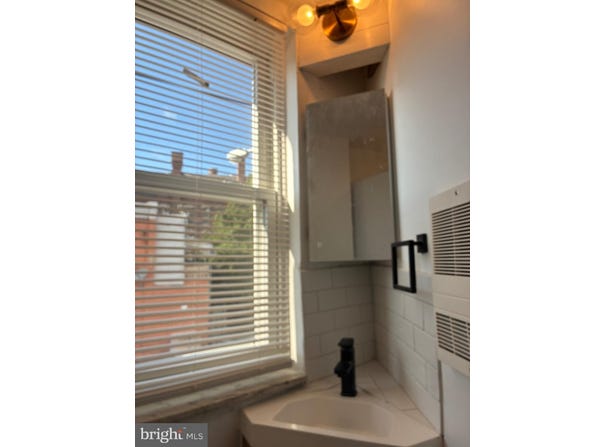 808 W MOYAMENSING AVENUE, PHILADELPHIA, PA 19148