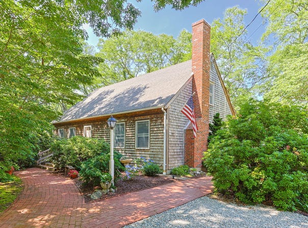10 Bradford Lane, Eastham, MA 02642