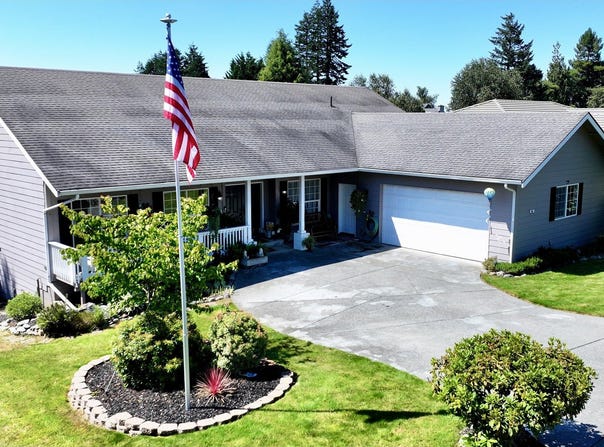 861 JODEE Ln, Brookings, OR 97415