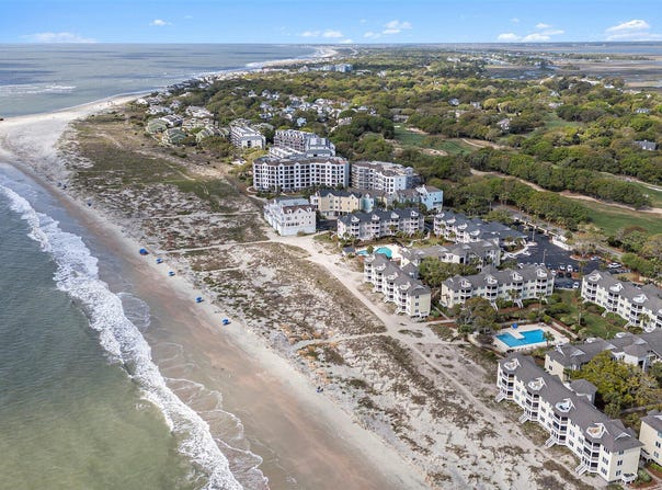 9000 Palmetto Drive, Isle of Palms, SC 29451