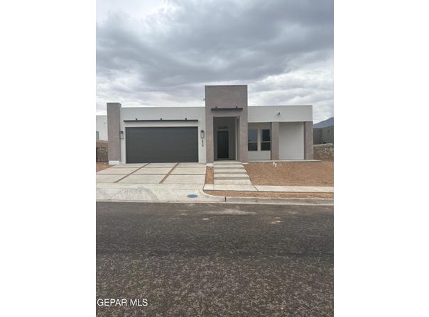 1830 Stirrup Place, El Paso, TX 79911