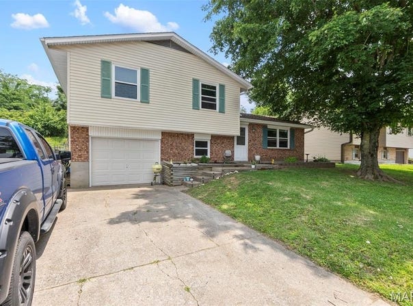 228 S Shawnee Boulevard, Jackson, MO 63755