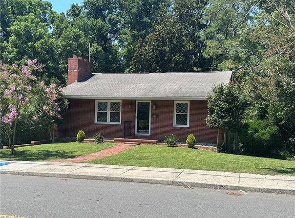 651 Willow Street, Mount Airy, NC 27030