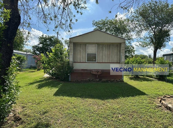 19762 Tammy Kay Street East, Somerset, TX 78069