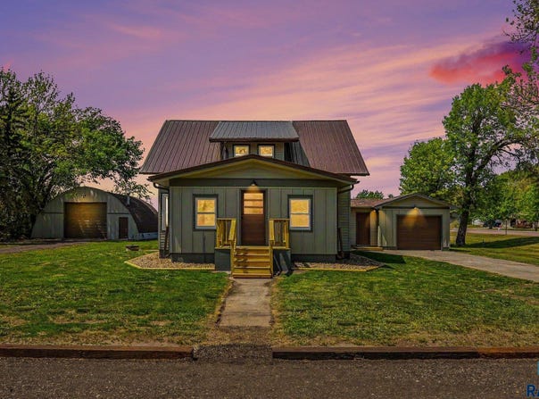 23301 448th Ave, Madison, SD 57042