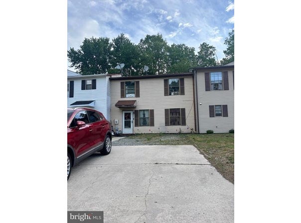 135 HAMPSHIRE ROAD, SICKLERVILLE, NJ 08081