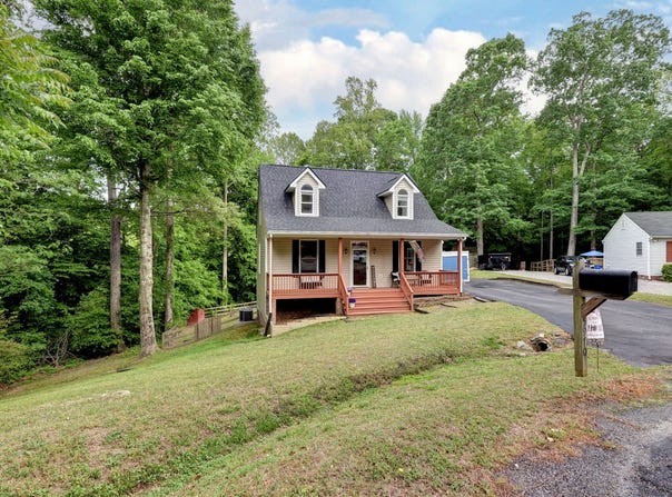 5970  Plaster Ln, Quinton, VA 23141